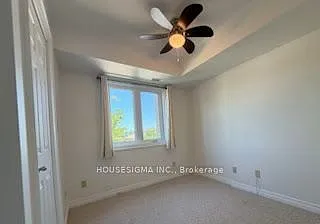 500 Mapleview Dr E — Photo 5