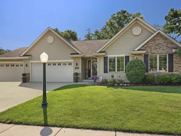 2108 Ravenswood ROAD, Burlington, WI 53105