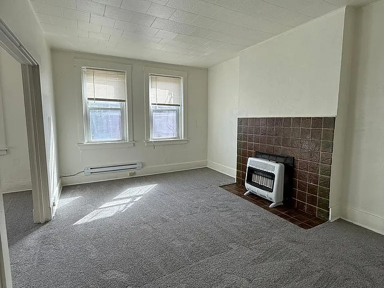 6 S Fremont Ave — Photo 4