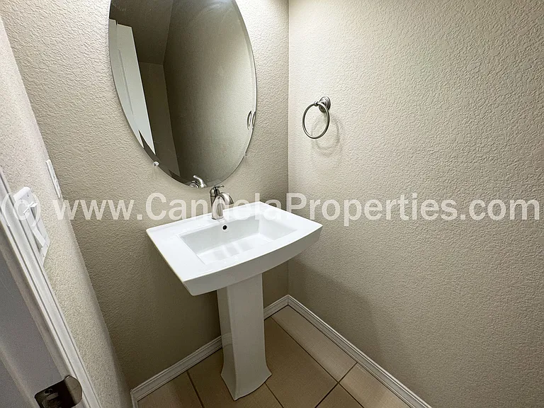 475 Eclipse Dr — Photo 32