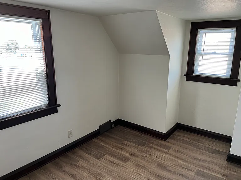 1631 W Wisconsin Ave — Photo 10