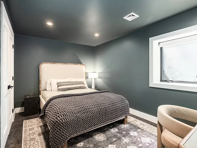 415 Old Stone Hwy — Photo 14