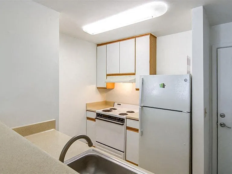 Silver Hill at Arboretum Apartments — Photo 4