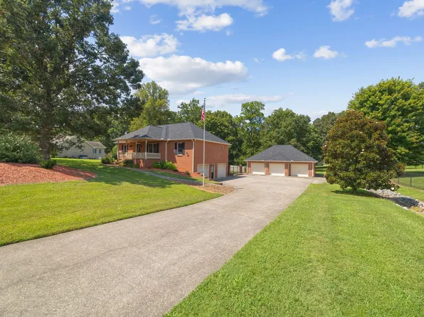 4068 Meadow View Cir, Pleasant View, TN 37146