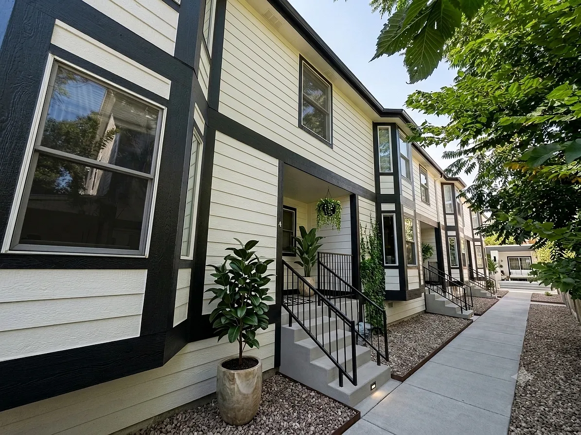 3 bed, 1.5 bath, 1500 sqft, $2,950 — Photo 1