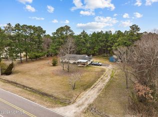 1627 Soundneck Rd, Elizabeth City, NC 27909