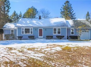 26 Redwood Dr, Bethel, CT 06801