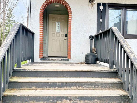 3rd image of 127 Nordic Rd