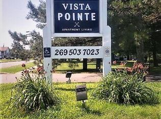 1013 Cato Ln, Sturgis, MI 49091