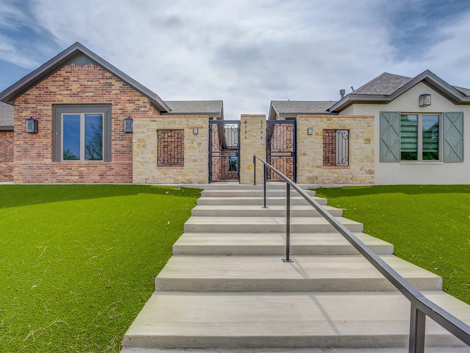 2 bed, 2.5 bath, 2054 sqft, $3,250 — Photo 2