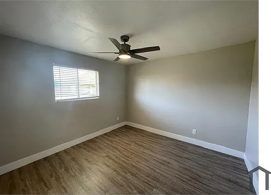 2012 W Orangewood Ave #2 — Photo 10