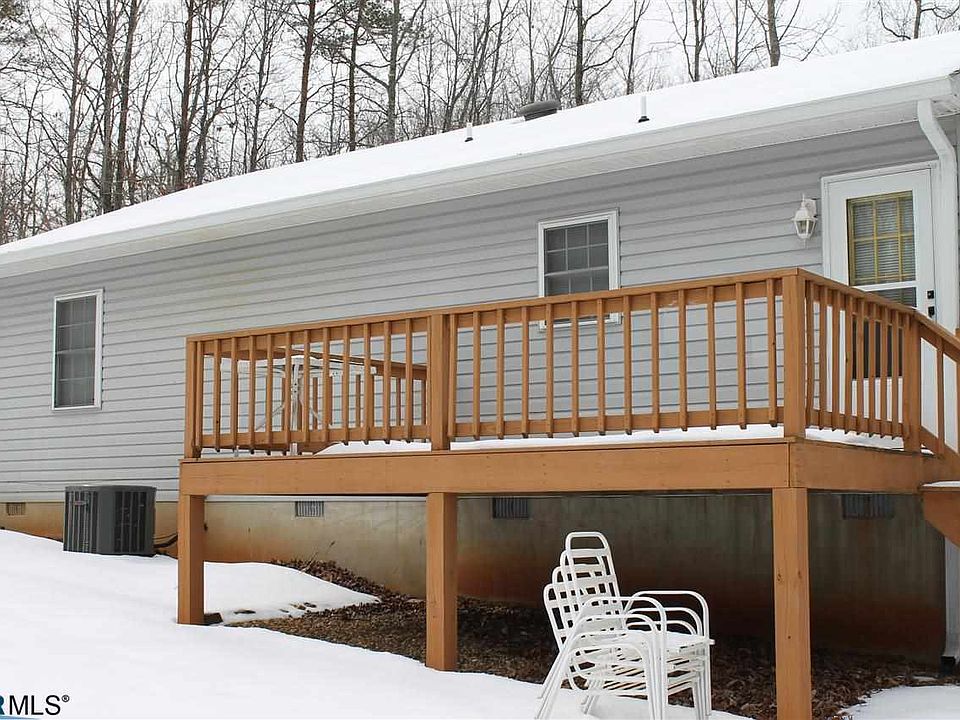 2nd image of 853 Barnaby Rd
