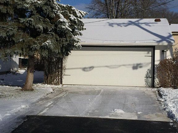 5th image of 11324 W Grange Ave