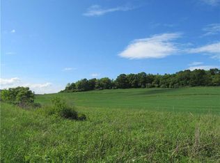 348 Mountain Ln, Freeport, PA 16229