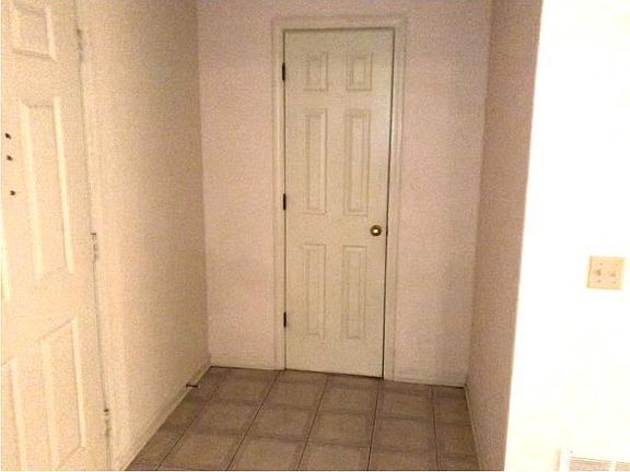 4th image of 4007 S Crysler Ave APT 4