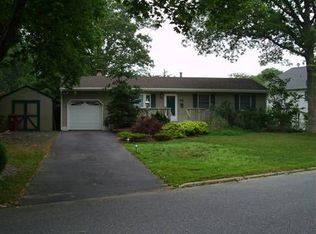 44 Pheasant Dr, Bayville, NJ