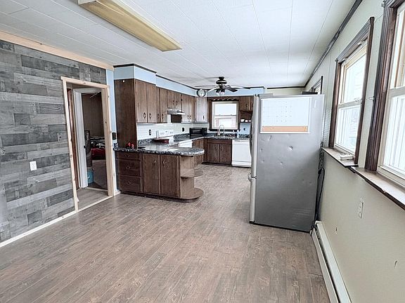 4th image of 34 Ohio Street