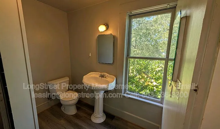 622 NW 29th St — Photo 31