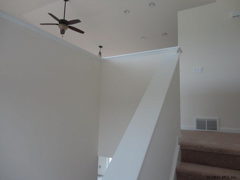 2nd image of 34 COTTAGE Avenue