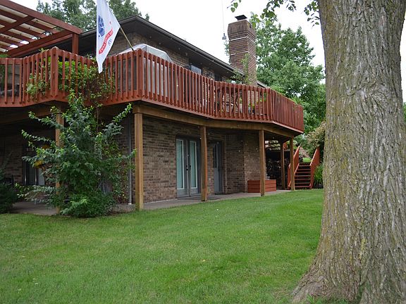 South View of Back Deck