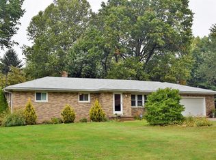 1209 Woodland Dr, Uniontown, OH 44685