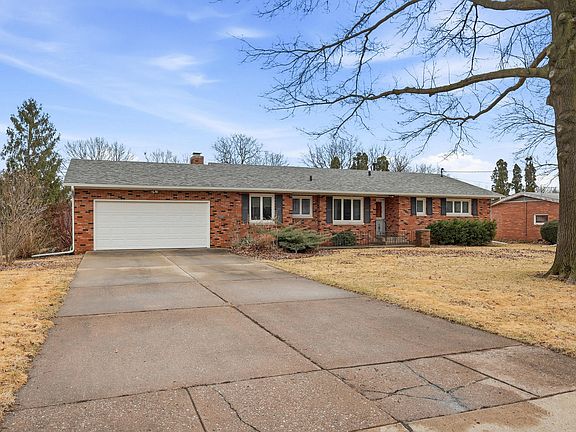 2nd image of 4215 El Rancho Dr