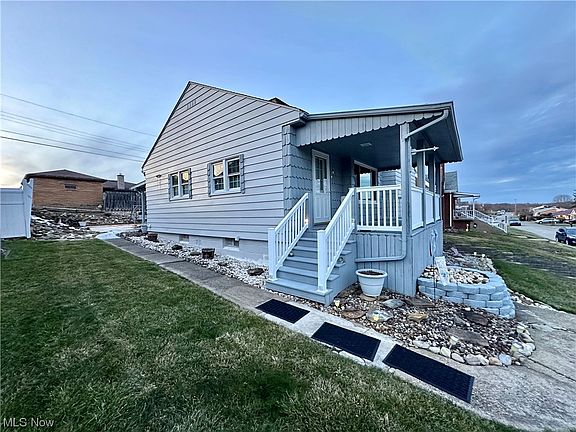 3rd image of 331 Scenic Dr