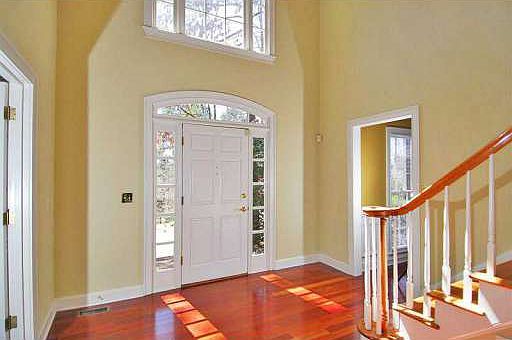 3rd image of 187 Colonial Dr