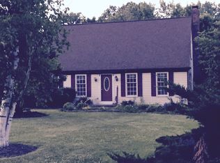 118 Spring Dr, Chagrin Falls, OH 44022