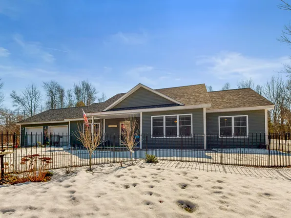 621 Main Street, Bowdoin, ME 04287