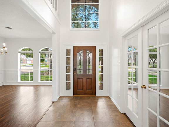 5th image of 2216 Fairwater Park Dr