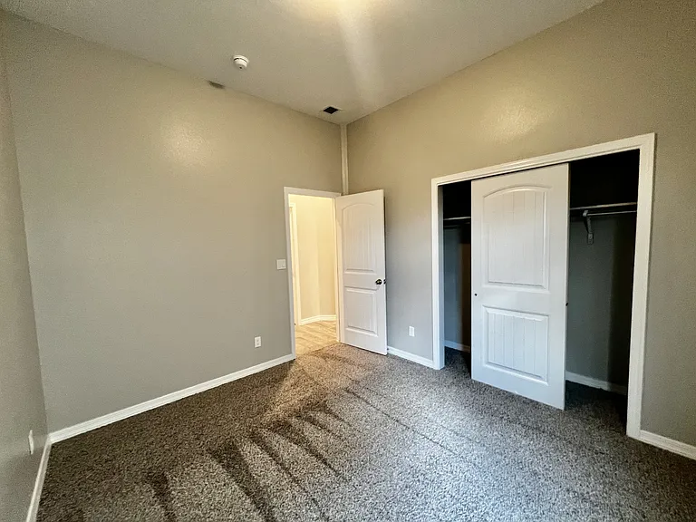 11365 Hidalgo Dr — Photo 13