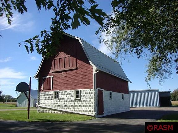 3rd image of 18148 568th Ave