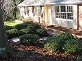 102 Hillbrook Rd, Taylors, SC 29687