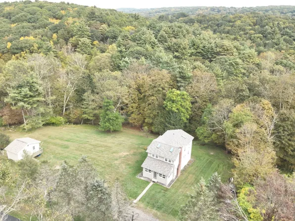 129 Harris Hill Rd, Trucksville, PA 18708