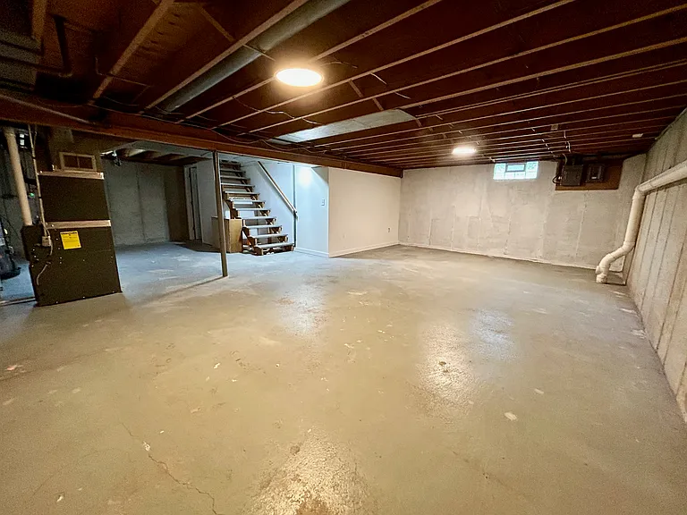 Coral St — Photo 21