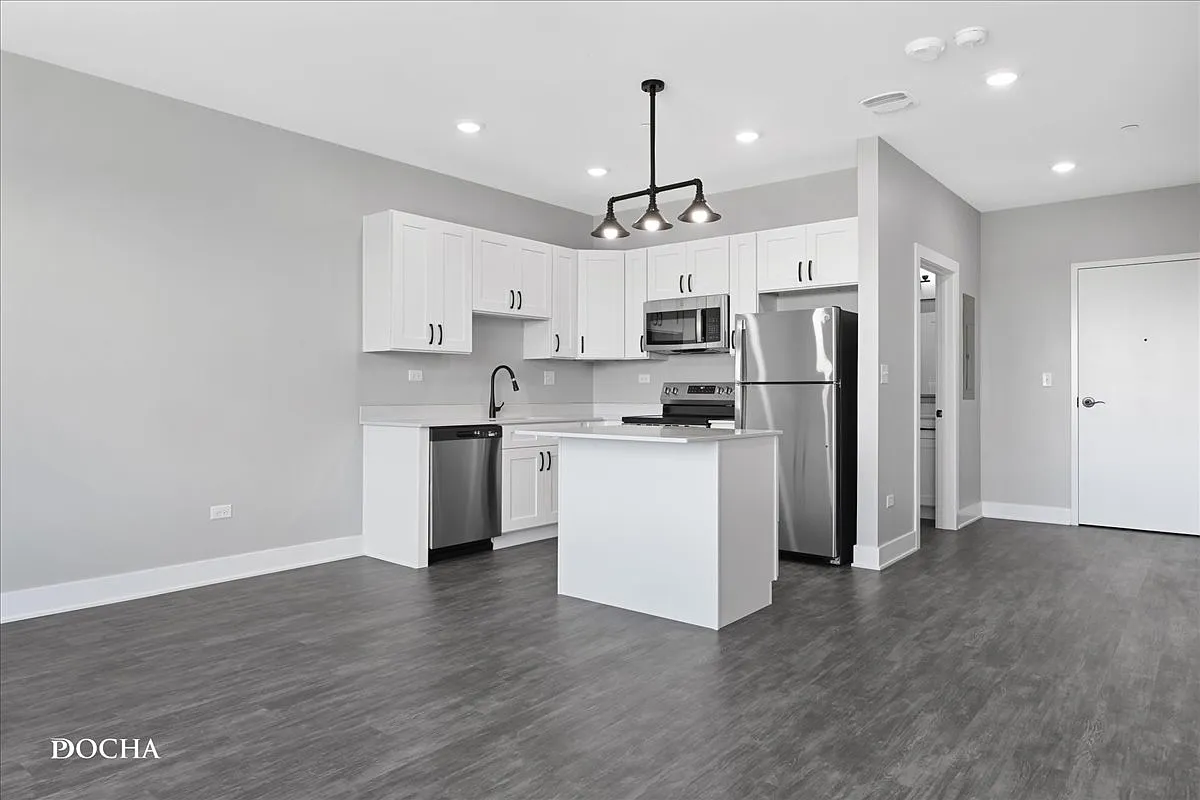 Studio, 475 sqft, $1,675 — Photo 4