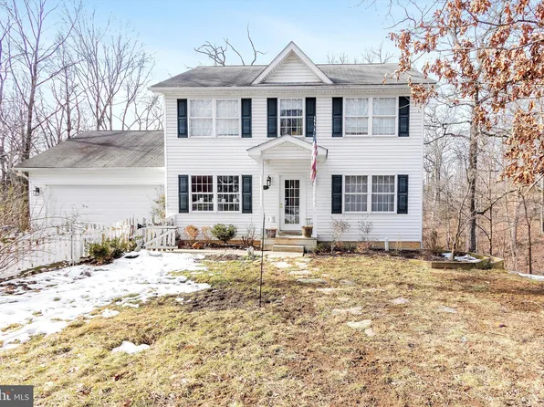 137 Chestnut Ln, Harpers Ferry, WV 25425