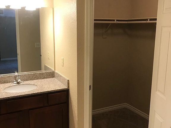 3rd image of 2606 S Durango Dr APT 267