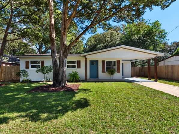 717 Tuxedo Dr, Fort Walton Beach, FL 32547