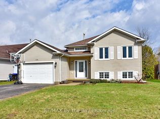 215 Montreal St, Clearview, ON L0M1S0