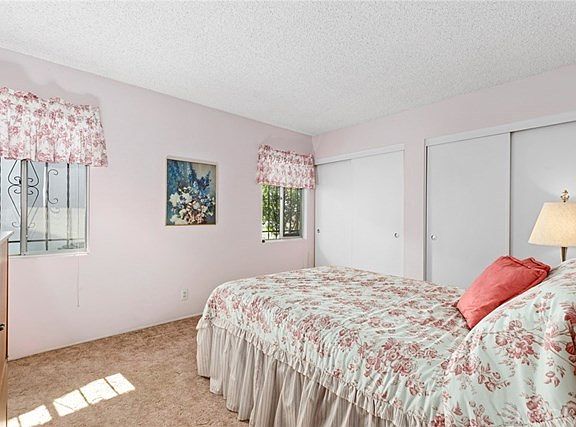5th image of 1101 E Saint James Ave
