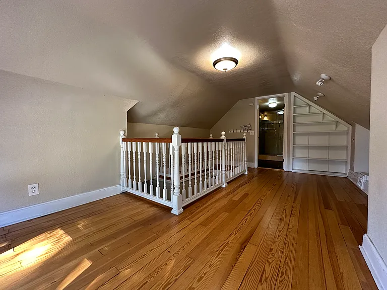 1330 S Grant St — Photo 11
