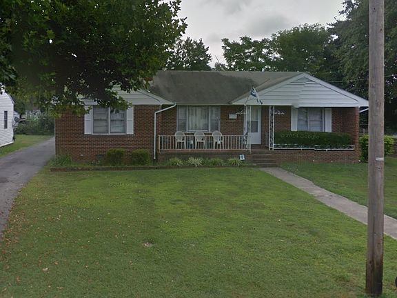2nd image of 2207 Bailey Dr