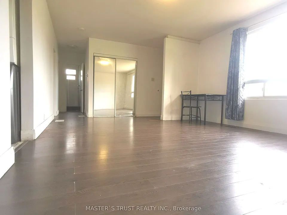6 Cross Hill Rd