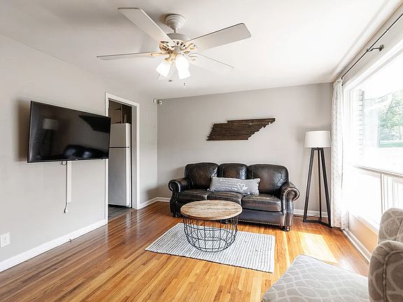 3rd image of 4117 Edwards Ave