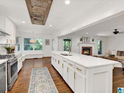 732 Heatherwood Dr, Hoover, AL, 35244