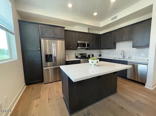 2218 E Main St #303, Ventura, CA 93001