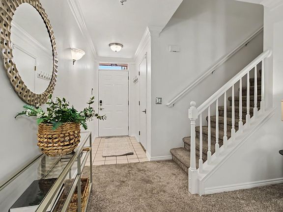 2nd image of 3037 Barclay Way