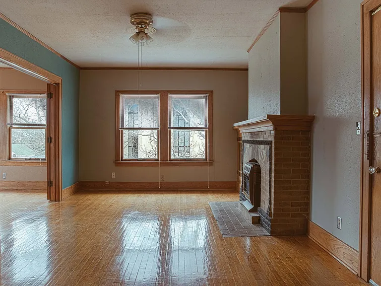 1318 N Robinson Ave — Photo 15